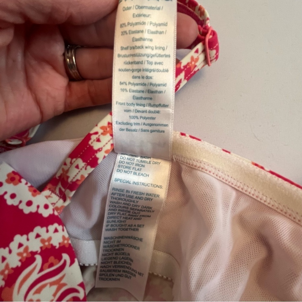 Boden Women's Swim Bikini Tops Lot of 3, Red, Green, Cream Size 16/18 - Picture 6 of 9